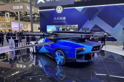 小鹏汽车央视2024中国·AI盛典现场完成3大挑战