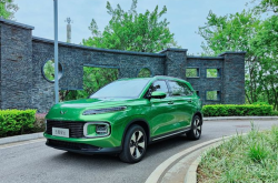 为年轻用户倾力打造，五菱星云立志成为燃油SUV模范生