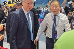 星纪元ET豹力整顿增程市场，增程四驱预售24.98万元起
