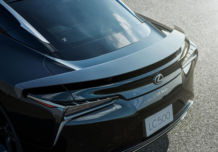 零跑D19：30万级的算力过剩与价值博弈